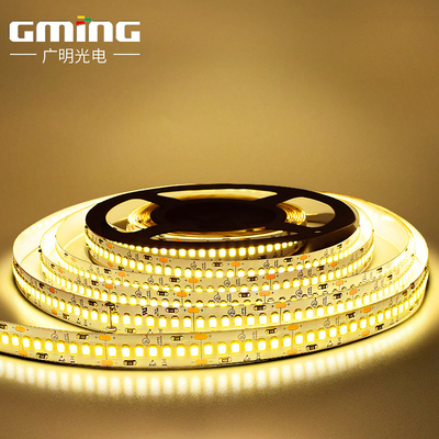 240 LEDs SMD 2835 LEDのストリップの高い明るさの暖かく軽い低電圧